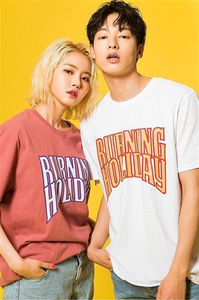 Đặt May Áo Thun Đồng Phục Nam Không Cổ Tại Hưng Yên