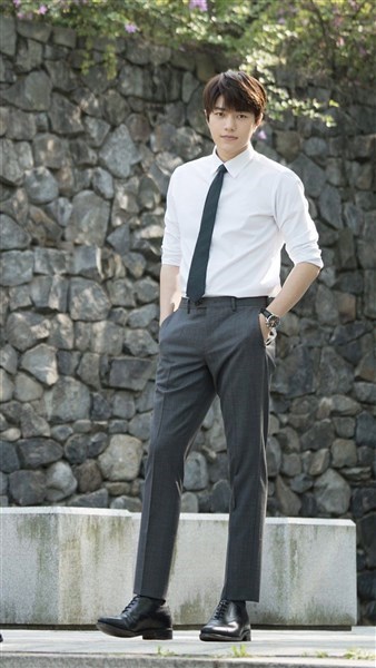 Đặt May Đồng Phục Nhân Viên Ngân Hàng Theo Yêu Cầu Uy Tín